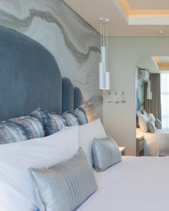 2. Sea Facing Room 4a look in 2. Sea Facing Room 4a look in